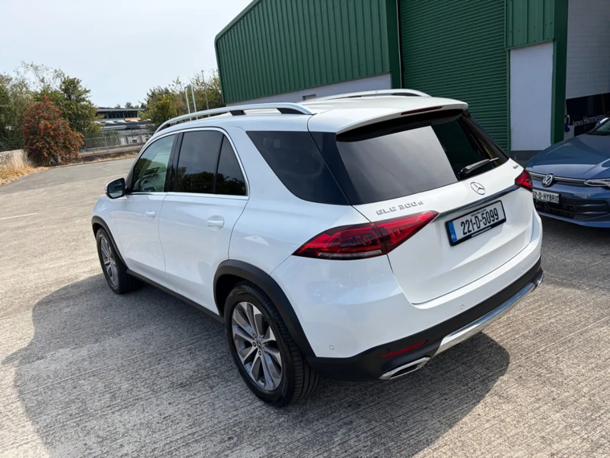 Mercedes-Benz GLE GLE300 D 4MATIC 7 SEAT AUTO - Image 4