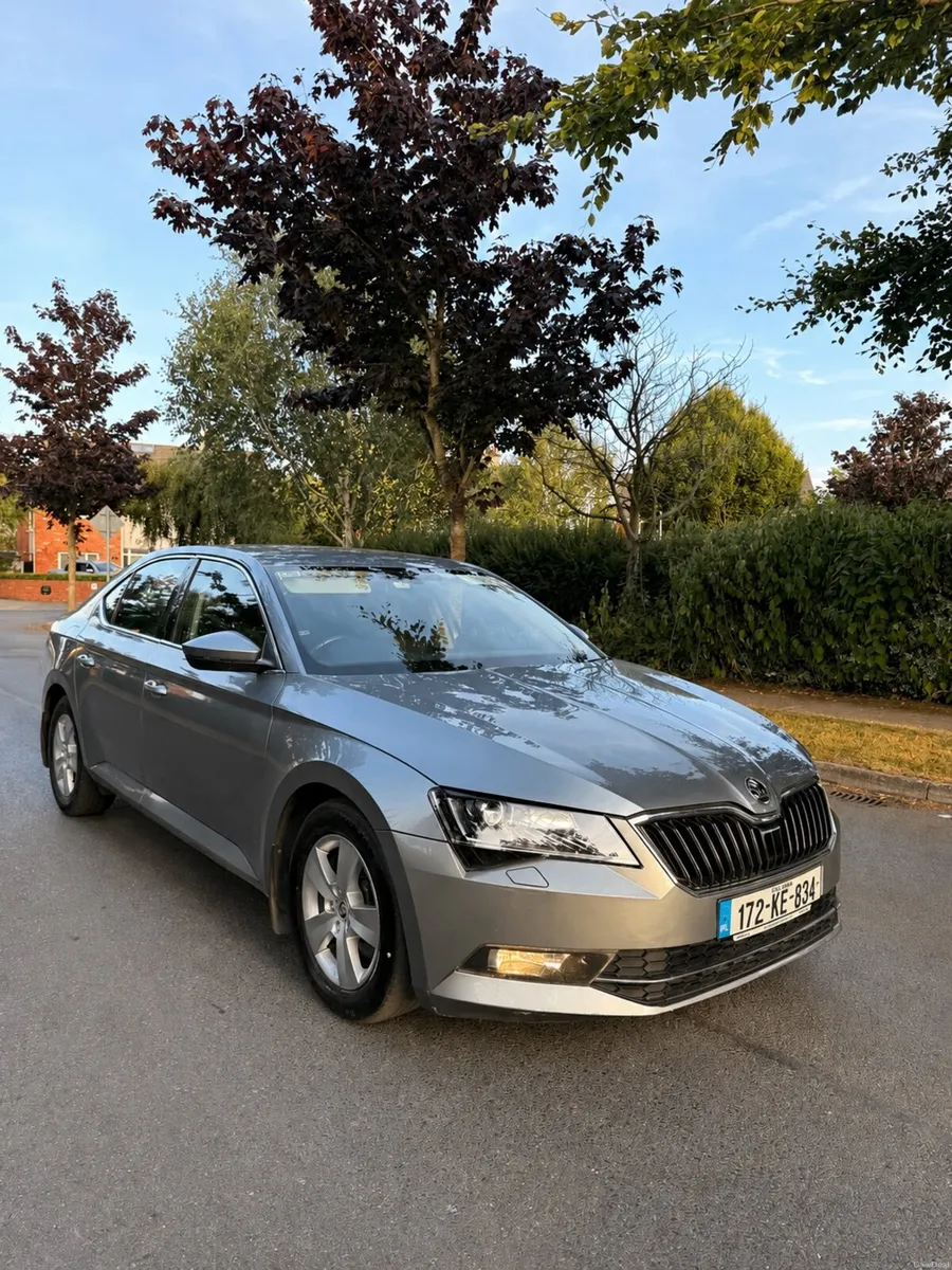 2017 Skoda Superb Automatic - Image 2