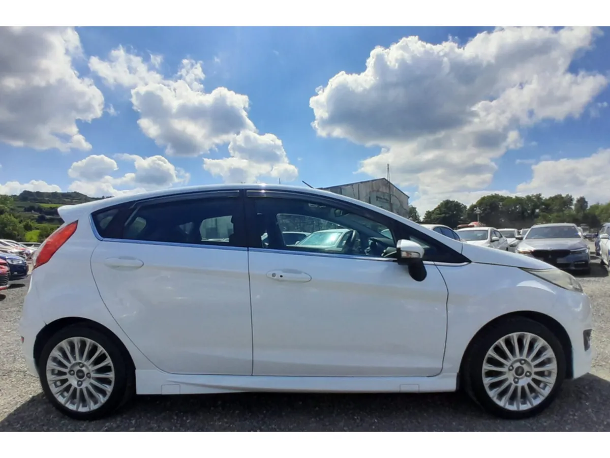 Ford Fiesta 1.0L EcoBoost Petrol Automatic - Low m - Image 4