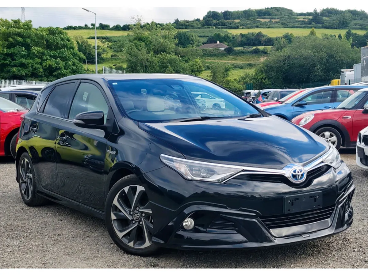 Toyota Auris 1.8L Petrol- HYBRID G PACKAGE (4178) - Image 1