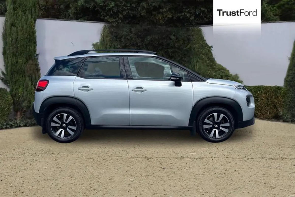 Citroen C3 Aircross 1.2 PureTech 110 Feel 5dr [6 s - Image 3