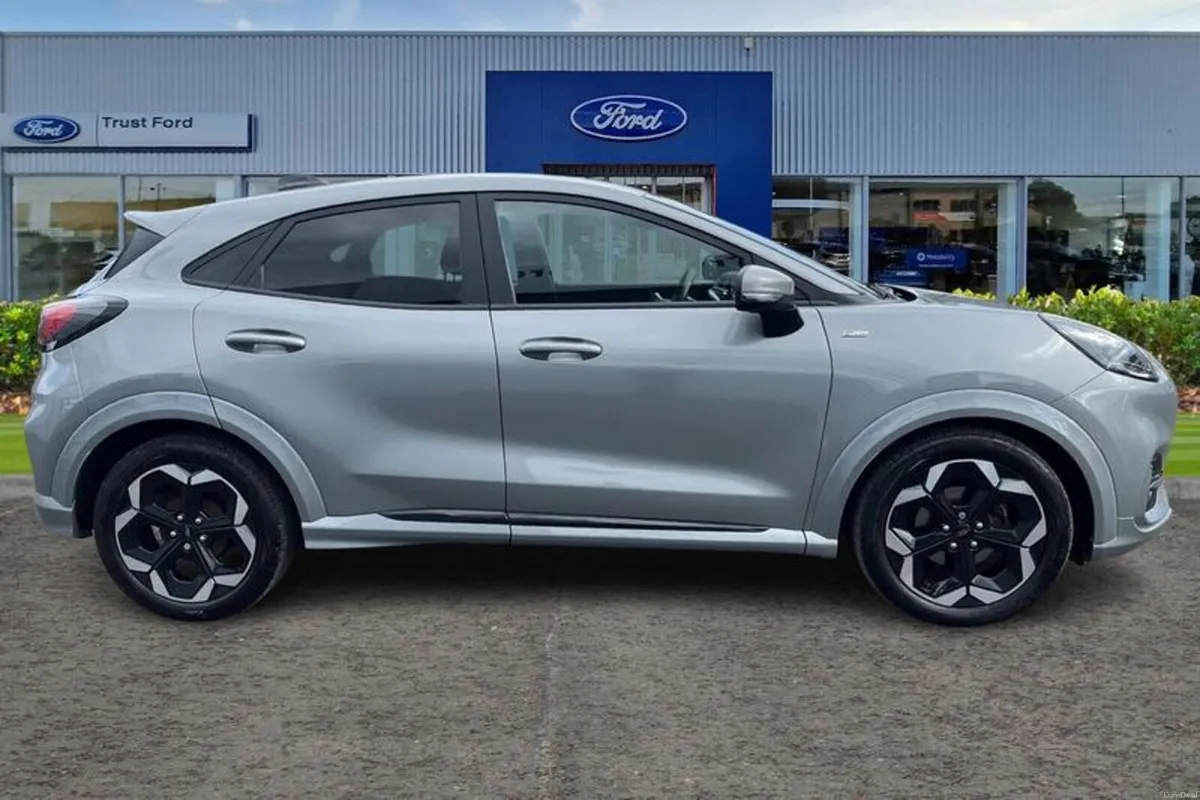 Other Other 1.0 EcoBoost Hybrid mHEV ST-Line X 5dr - Image 3