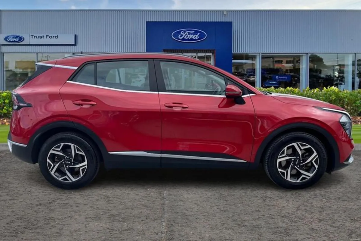 Kia Sportage 1.6T GDi 157 48V ISG 2 5dr **APPLE CA - Image 3