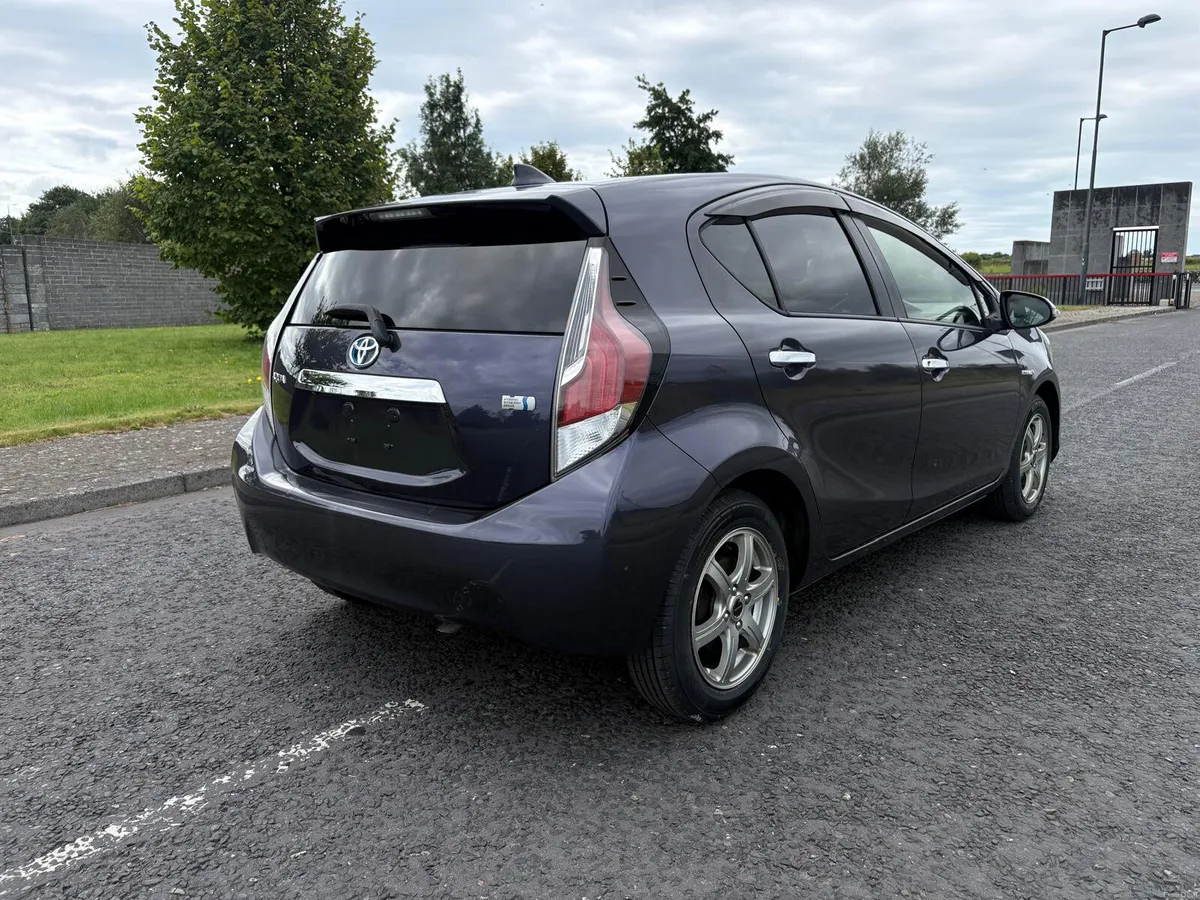 2015 Toyota Aqua S, 1.5 Petrol Hybrid, Automatic - Image 4