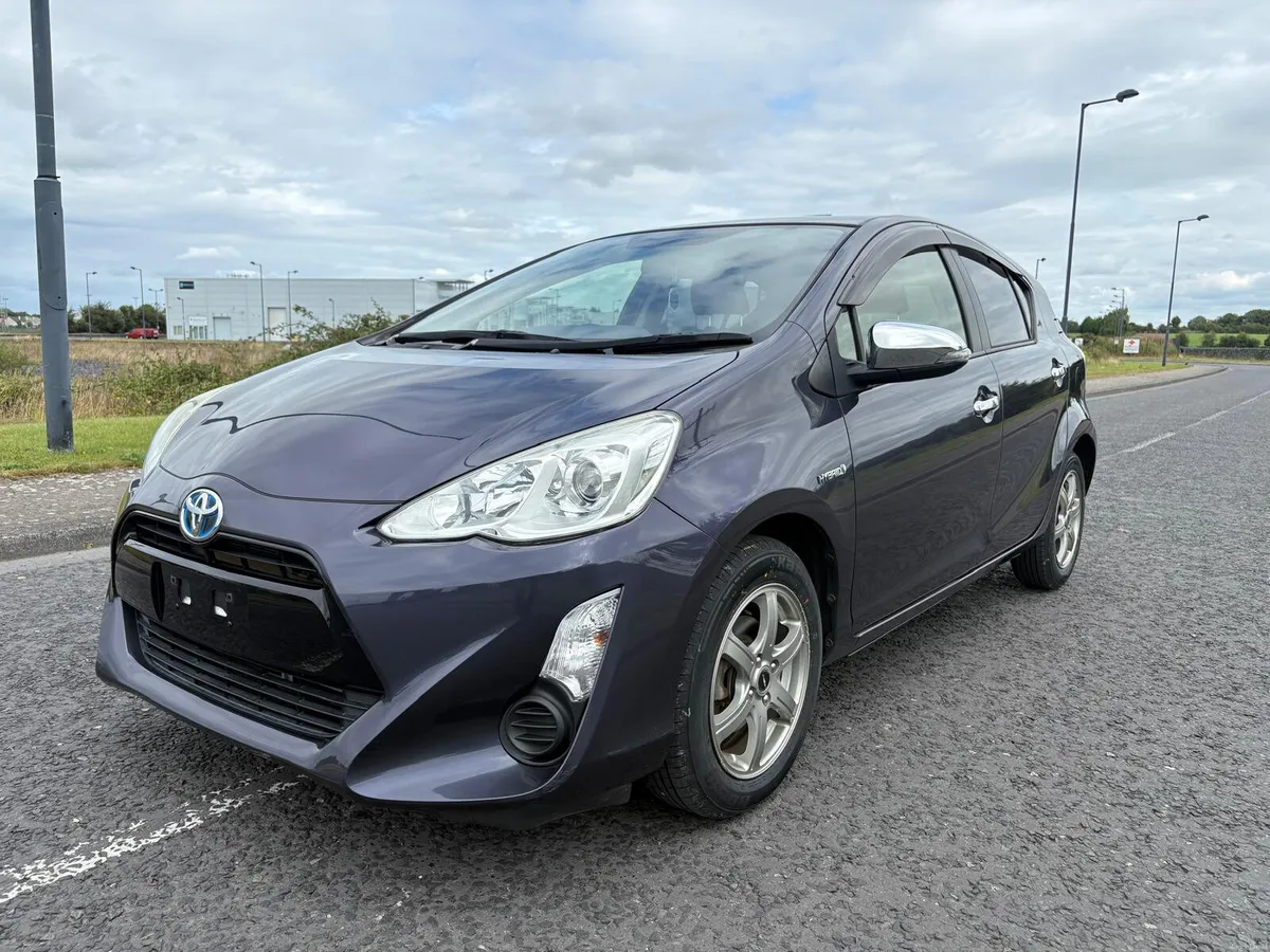 2015 Toyota Aqua S, 1.5 Petrol Hybrid, Automatic - Image 6