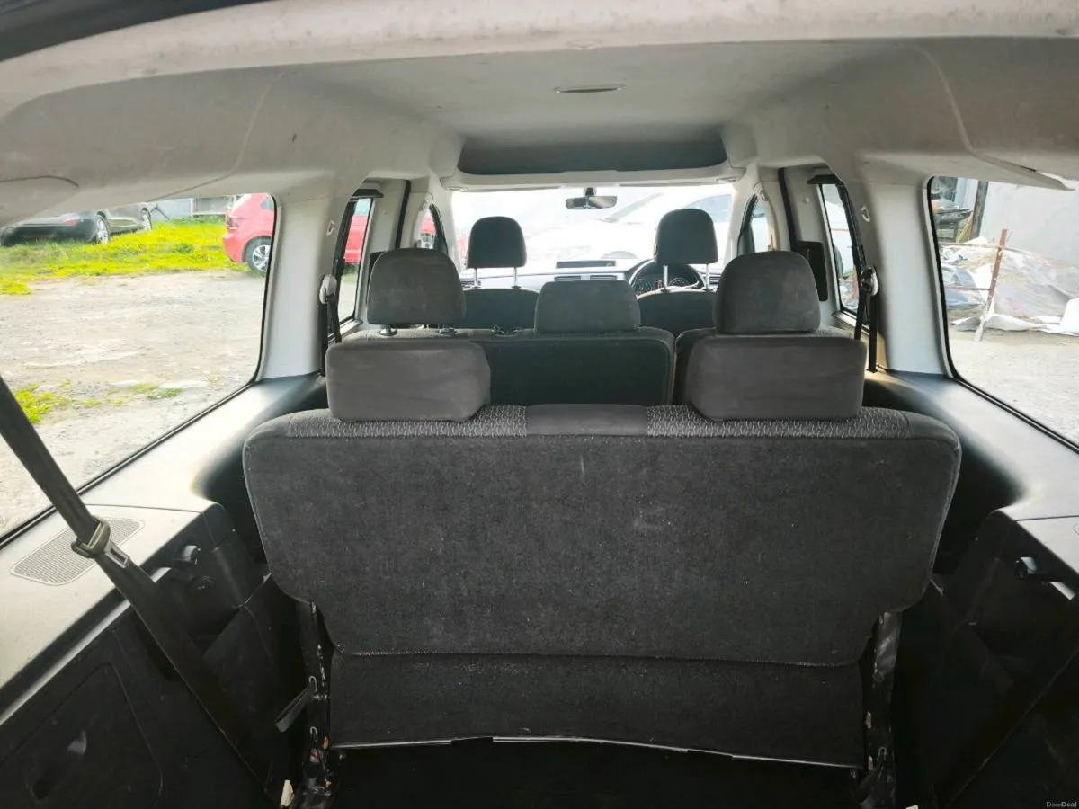 16 VW Caddy 7 seater 2.0td automatic - Image 4