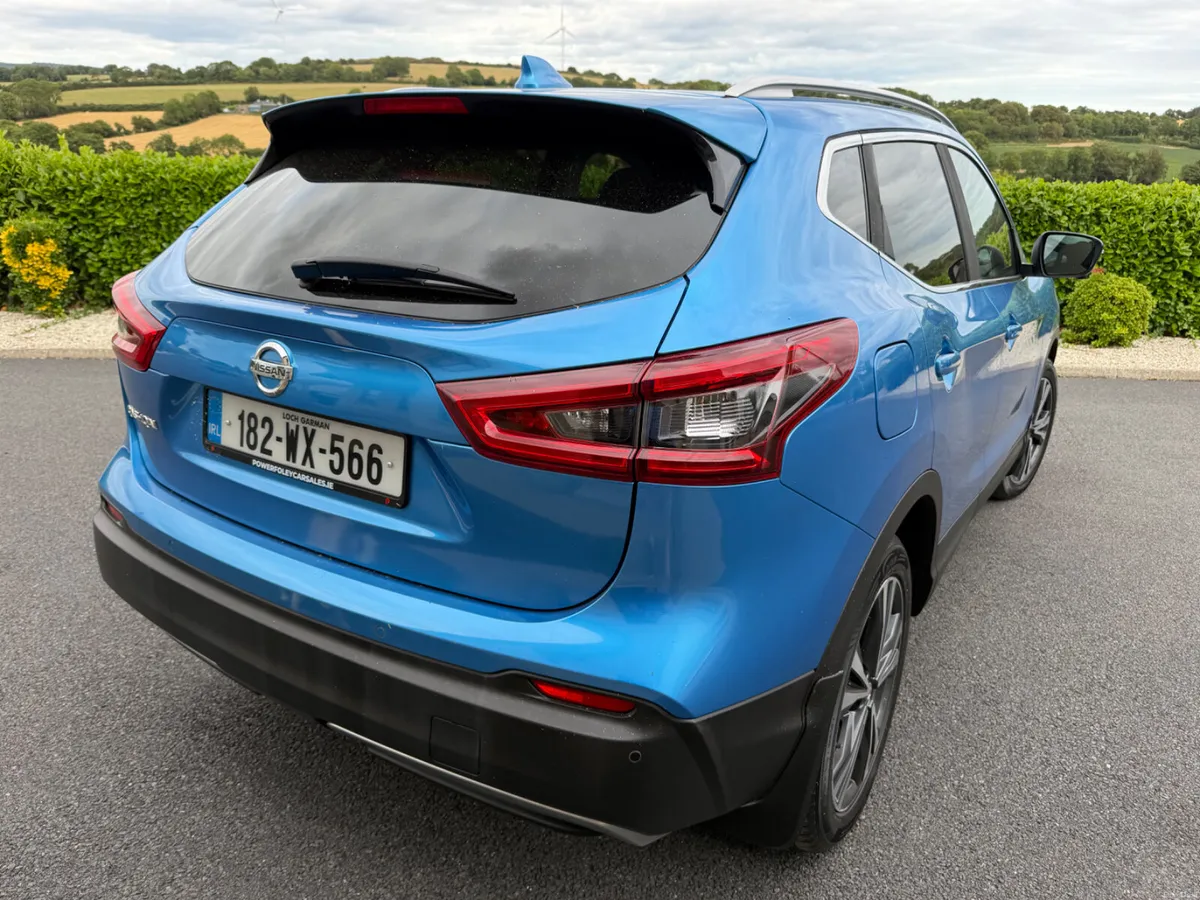 2018 (182) Nissan Qashqai SV Premium 1.2 Petrol - Image 3