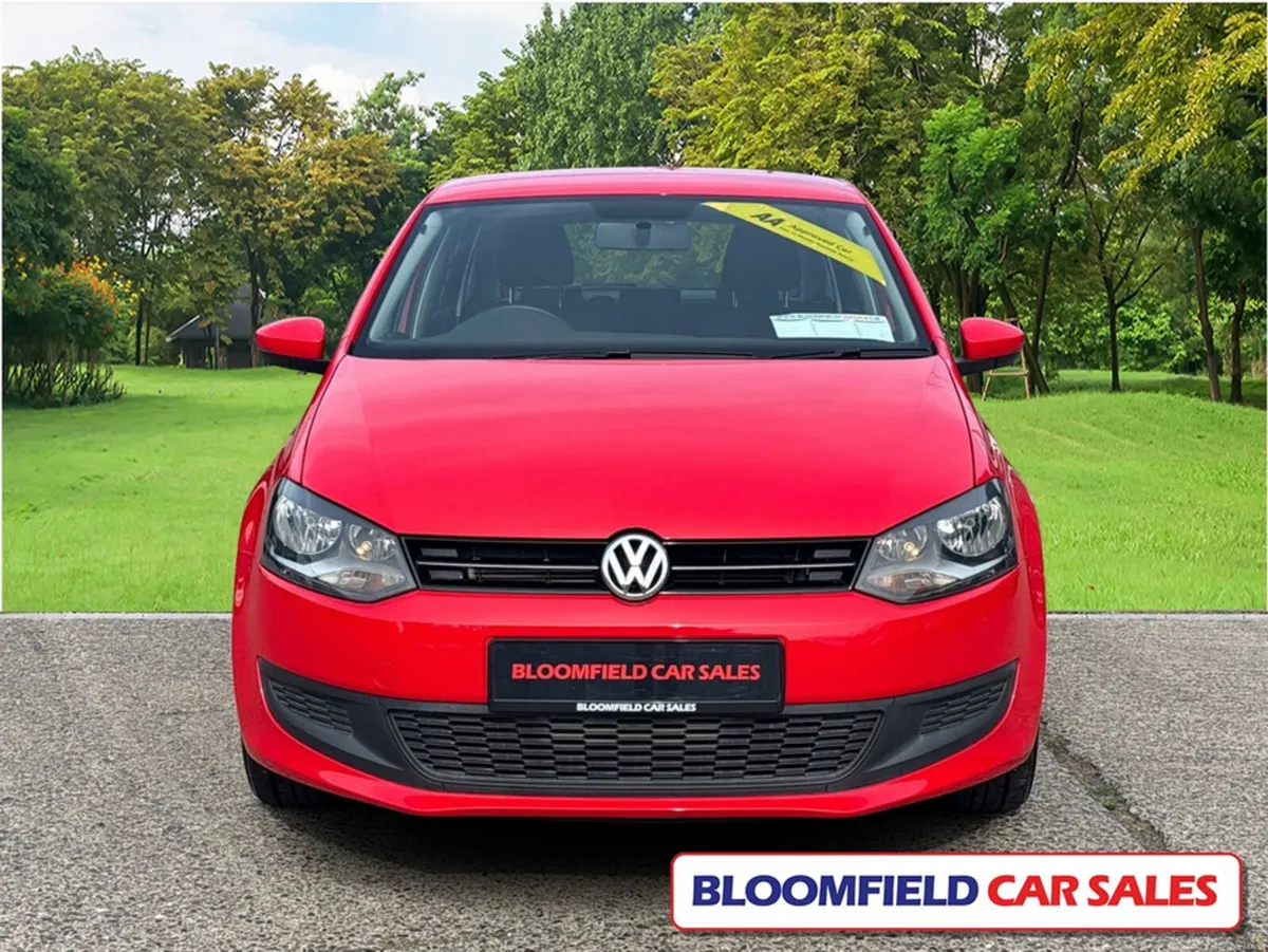 Volkswagen Polo 1.2 COMFORTLINE , AUTO // LOW MILE - Image 2