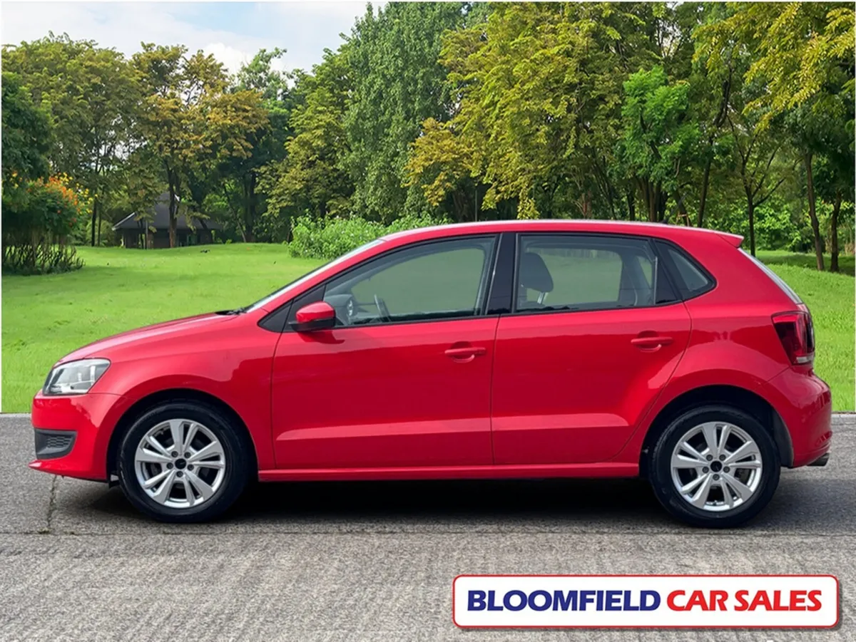 Volkswagen Polo 1.2 COMFORTLINE , AUTO // LOW MILE - Image 4