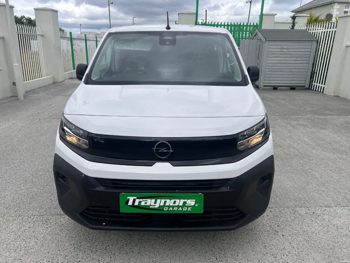 Opel Combo PRE REG WITH DELIVERY MILES  L1H1-1.5 1 - Image 4
