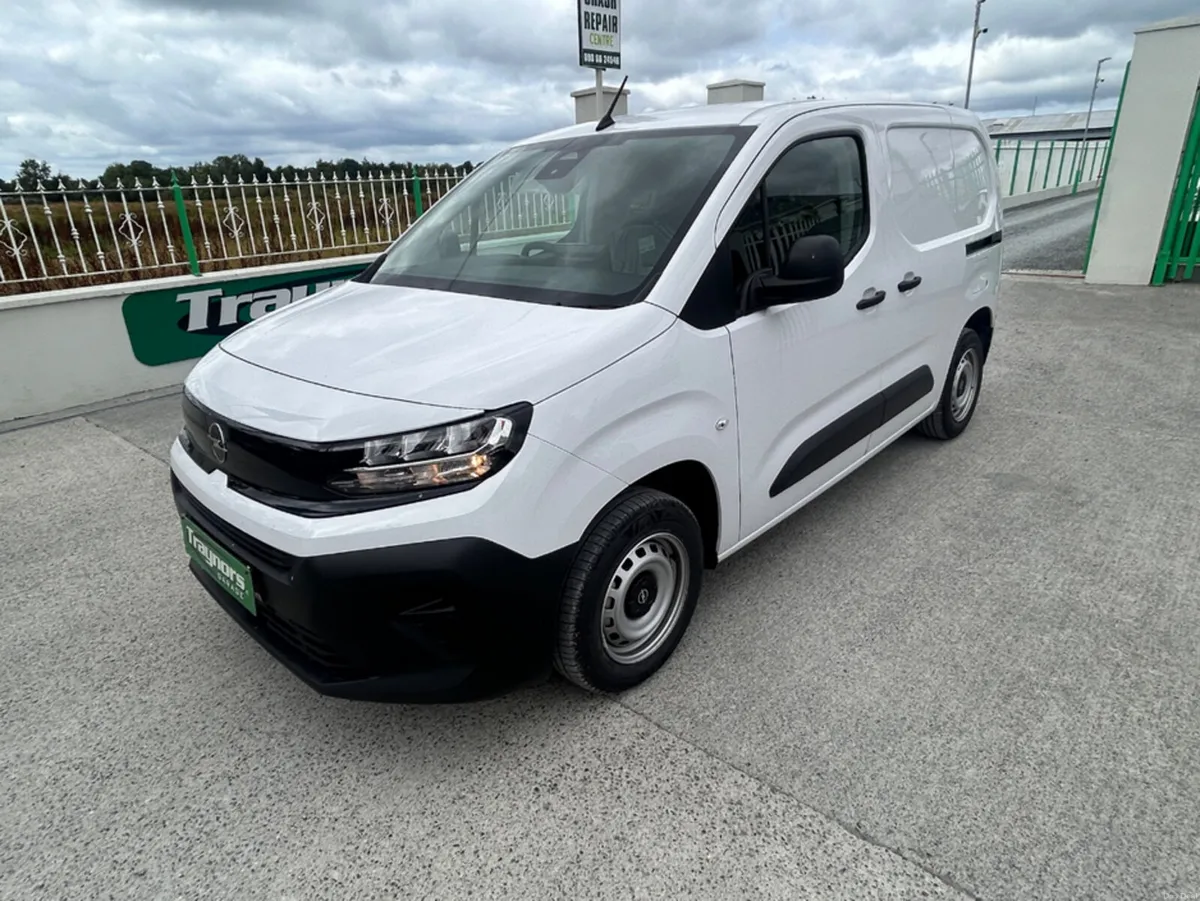 Opel Combo PRE REG WITH DELIVERY MILES  L1H1-1.5 1 - Image 5