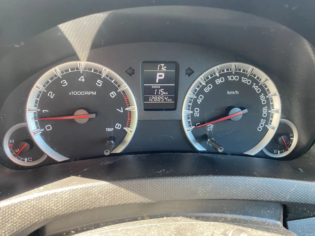 Suzuki Swift 2013 Automatic Petrol - Image 6