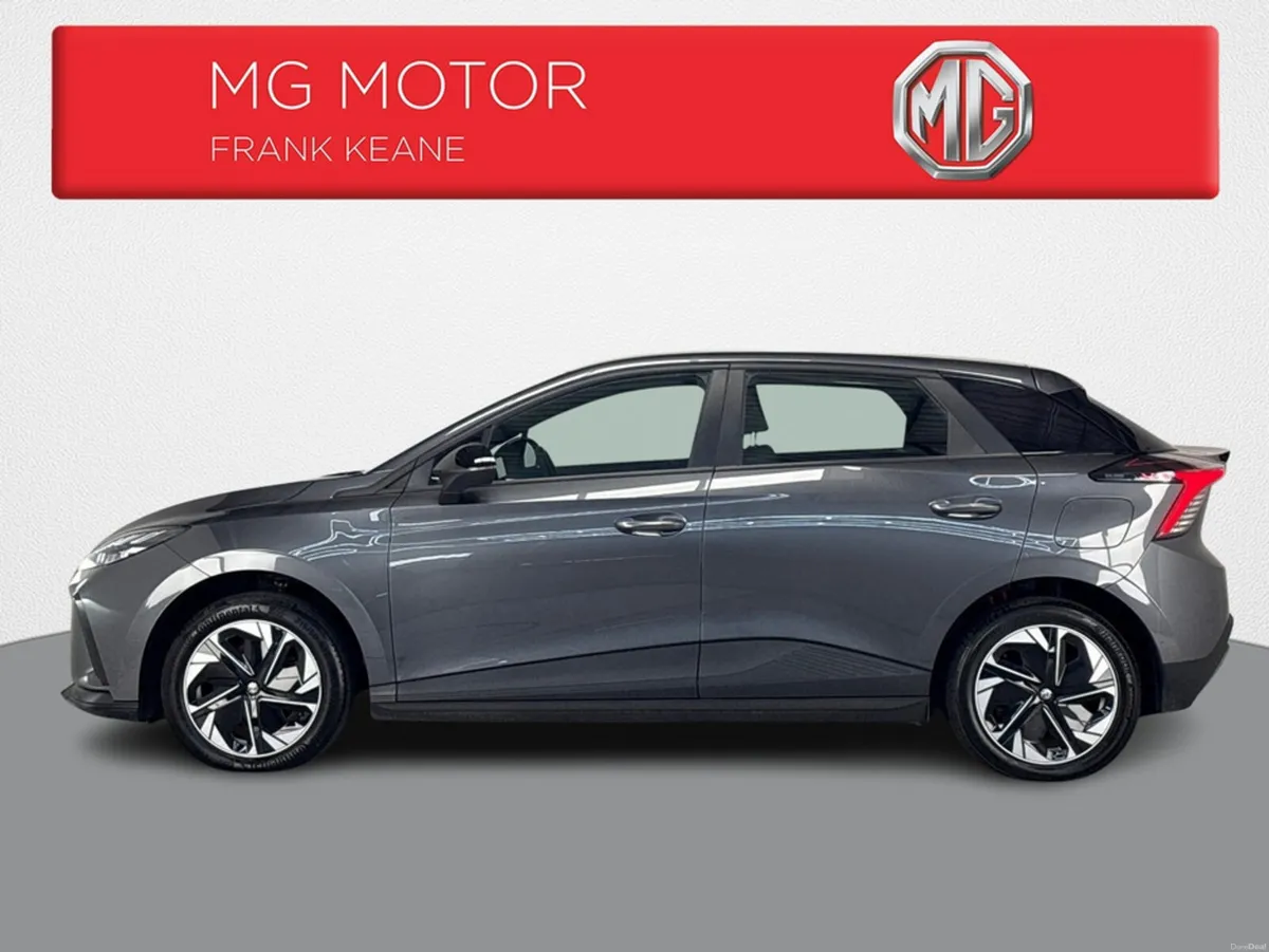 MG 4 ELECTRIC SR - EXCITE 51KWH **FULL BLACK CLOTH - Image 5