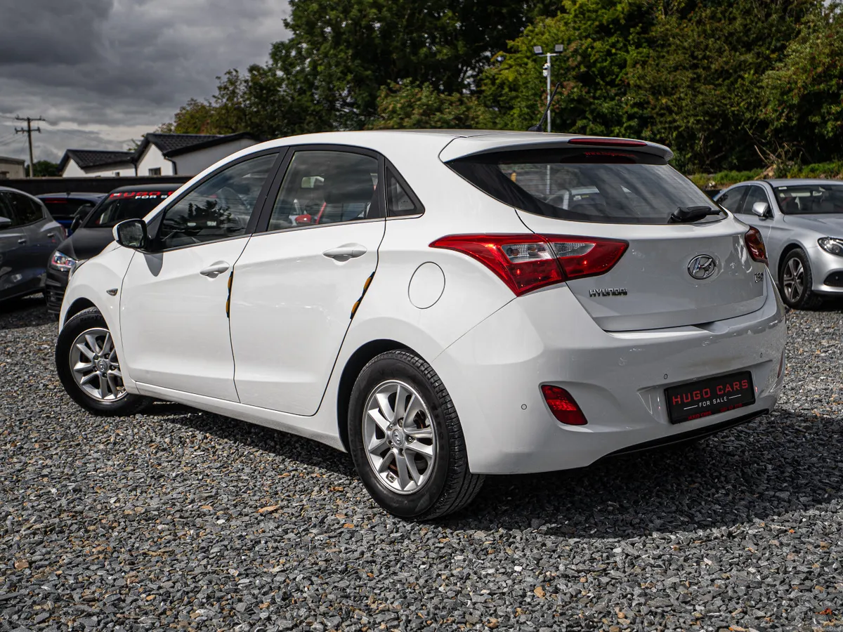 2016 Hyundai i30 1.6crdi/Only 81k mls/Warranty - Image 2