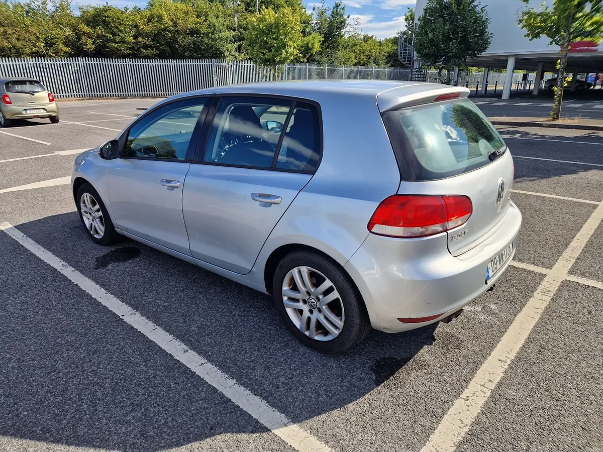 Volkswagen Golf 2009 - Image 3