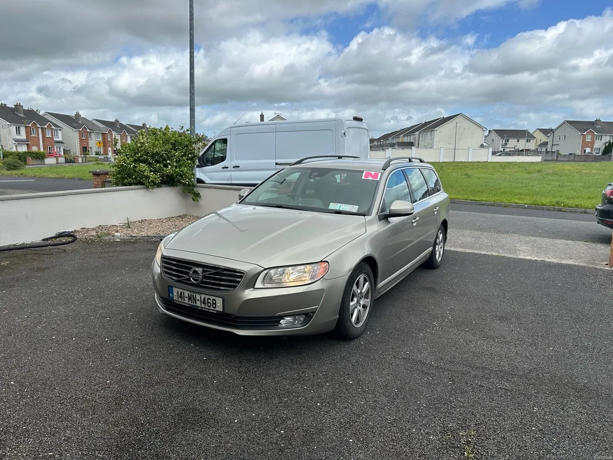 2014 Volvo v70 d2 1.6 L Automatic - Image 1