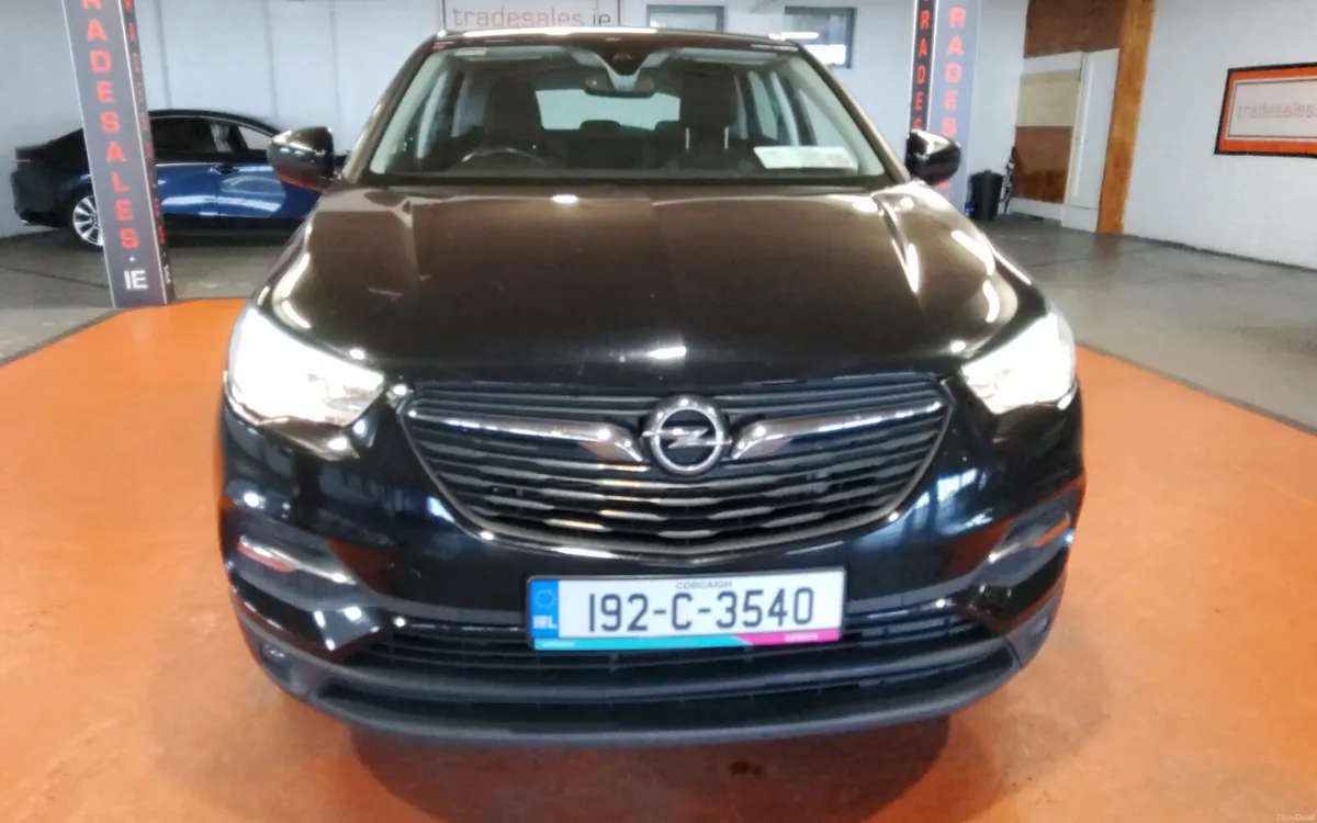 Opel Grandland X 2019 - Image 2