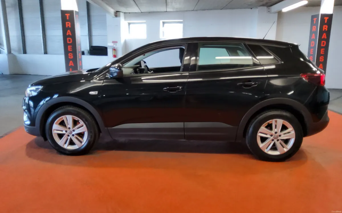 Opel Grandland X 2019 - Image 6