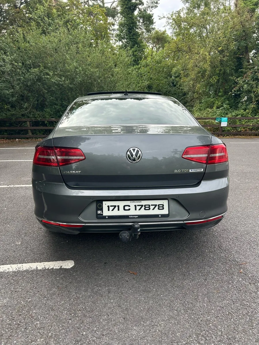 2017 VW Passat - Image 5