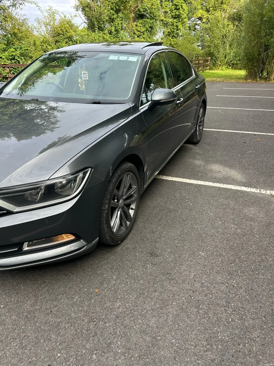2017 VW Passat - Image 2
