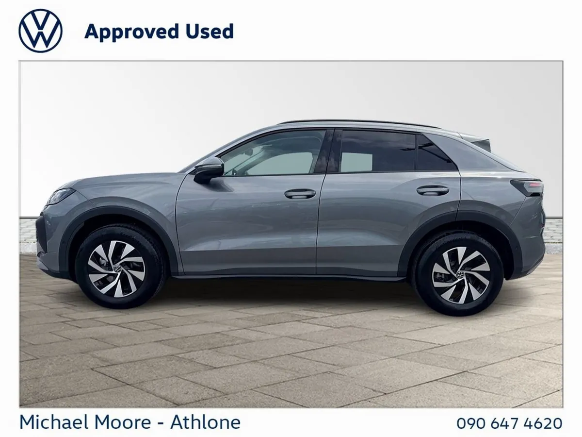 Volkswagen T-Roc LIFE 1.5TSI 116HP MHEV - Image 5