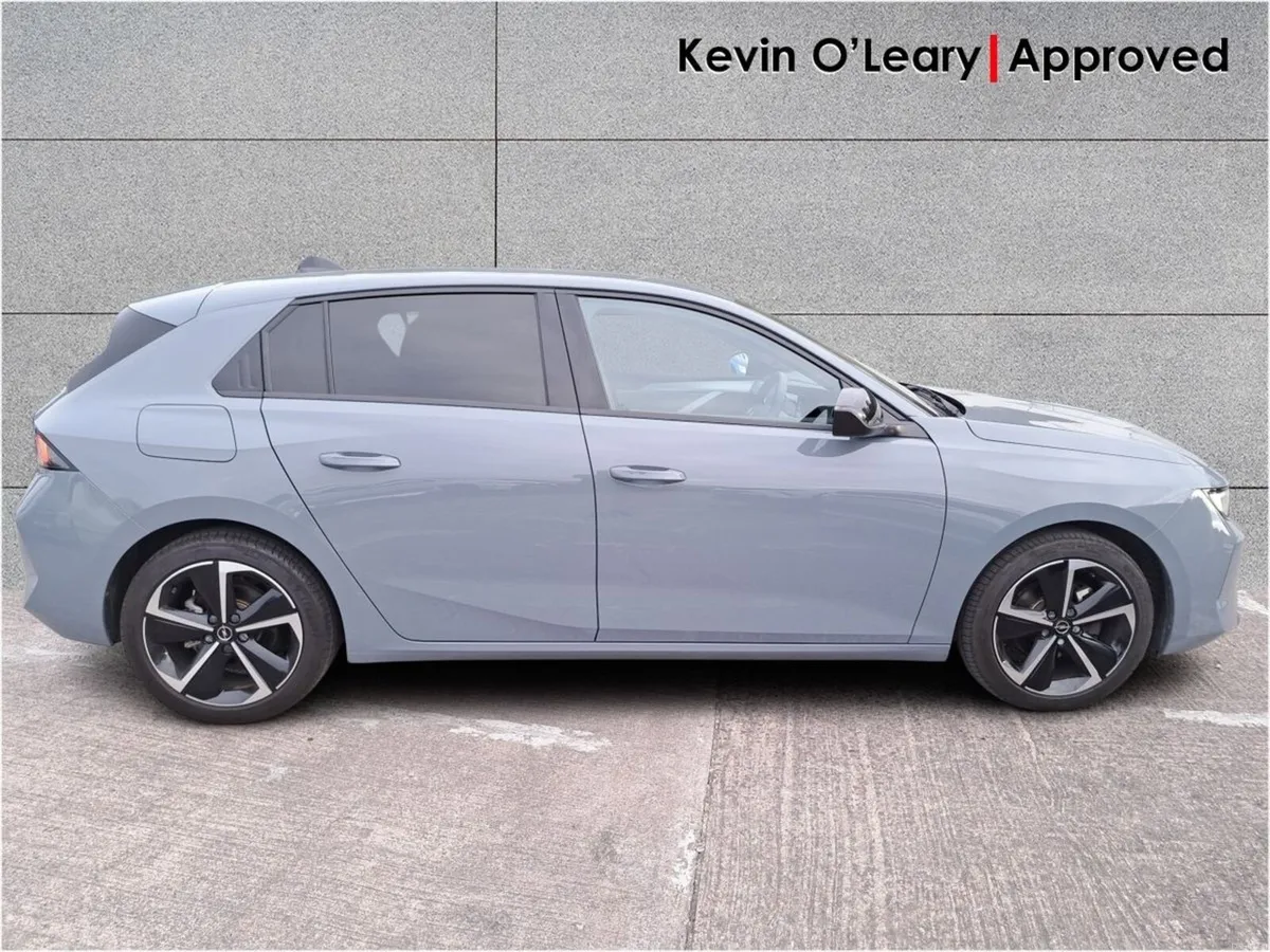 Opel Astra 1.2T Elegance 130PS - Image 6
