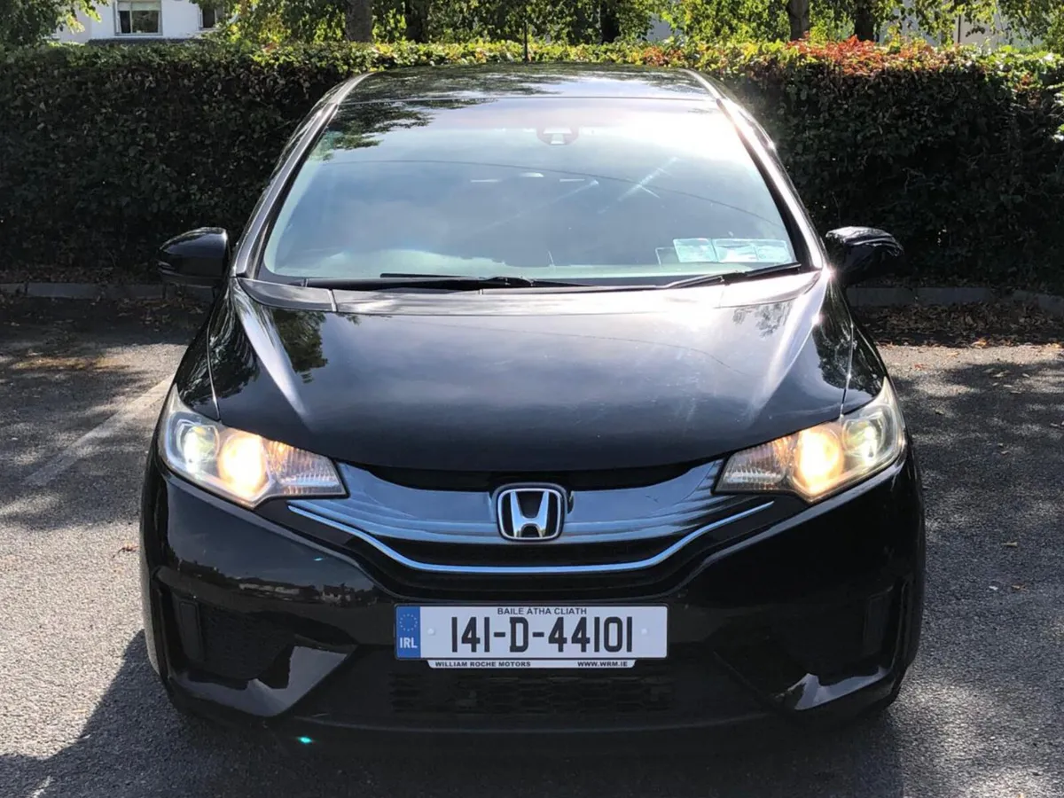 Honda Fit GP5 1,5HYBRID,AUTOMATIC,PLS READ ADD - Image 2