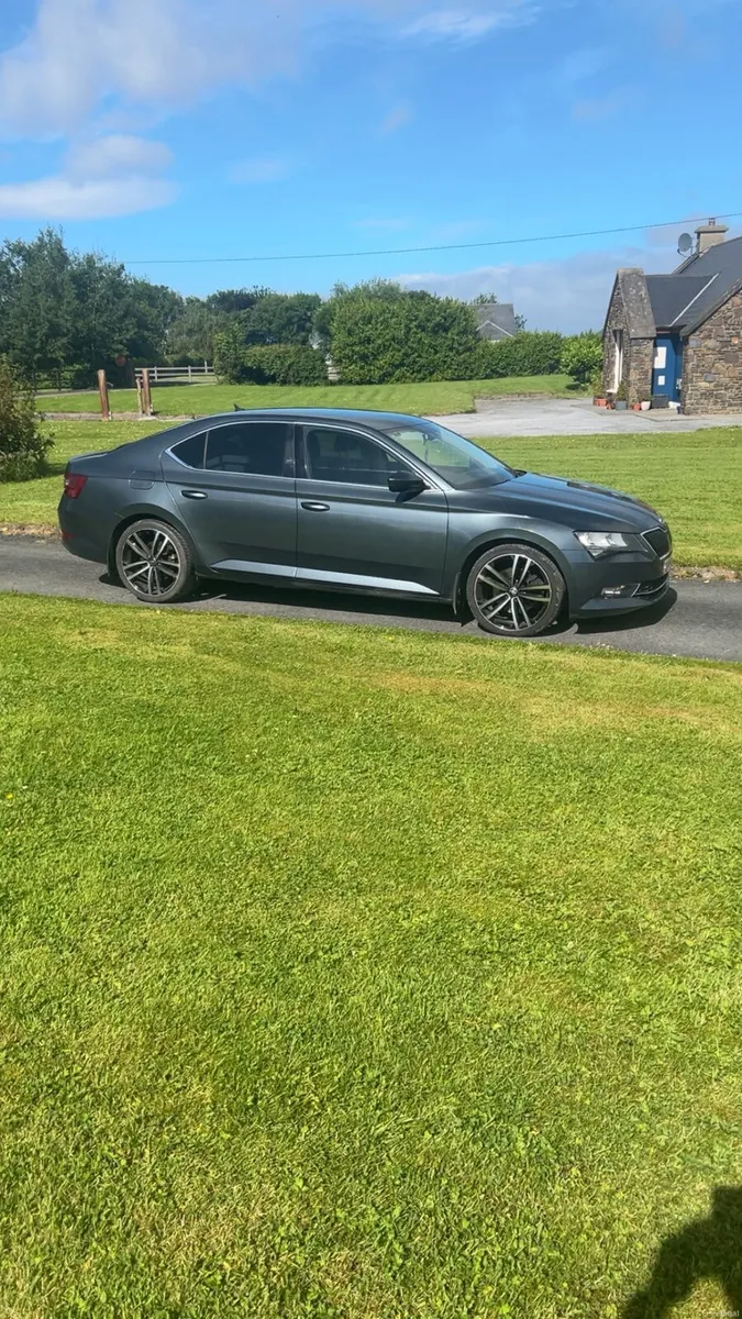 Skoda Superb - Image 5