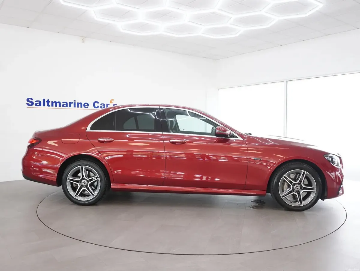 2021 Mercedes-Benz E 300 PHEV - Export & Save €€€ - Image 4