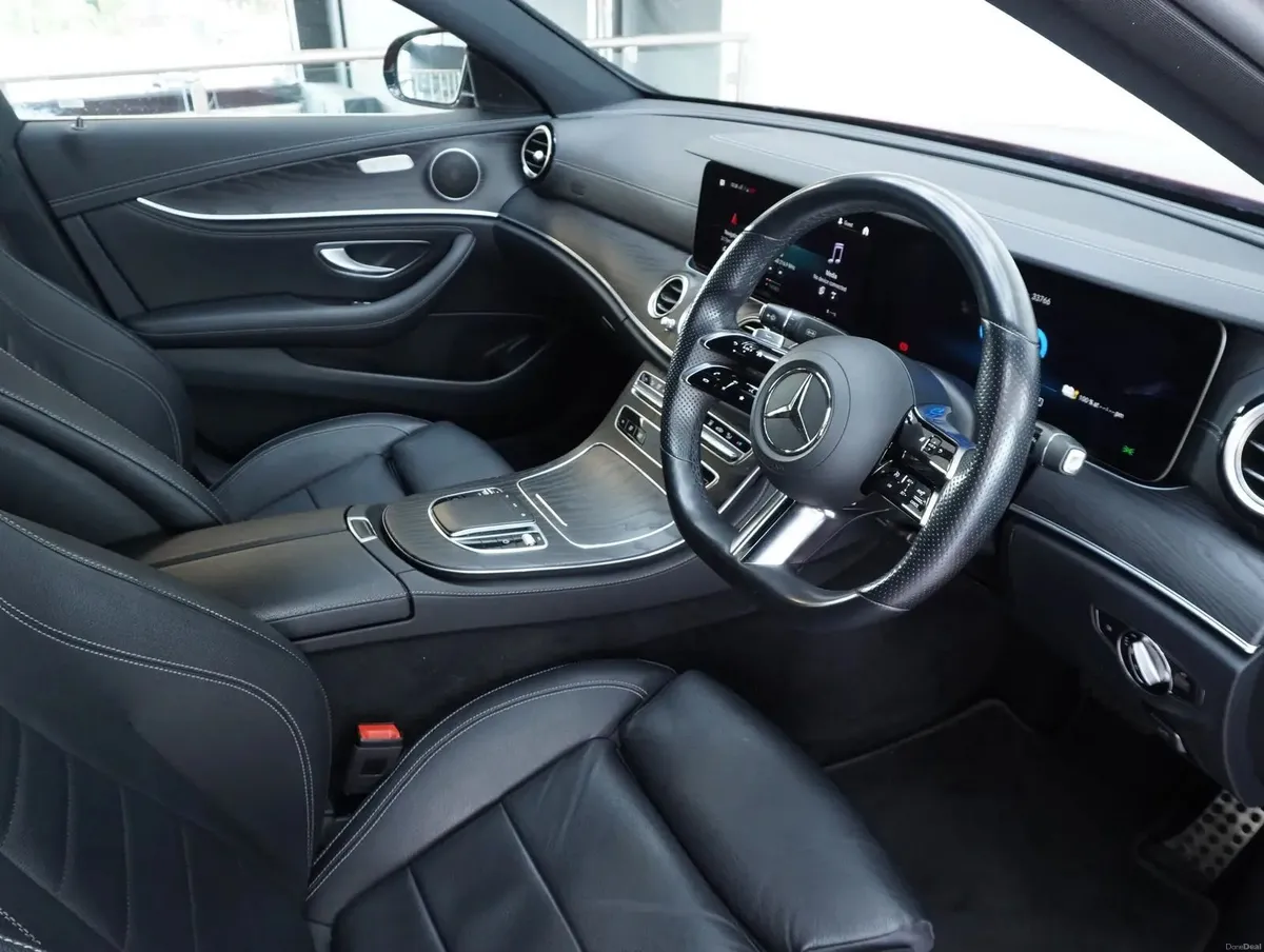 2021 Mercedes-Benz E 300 PHEV - Export & Save €€€ - Image 3