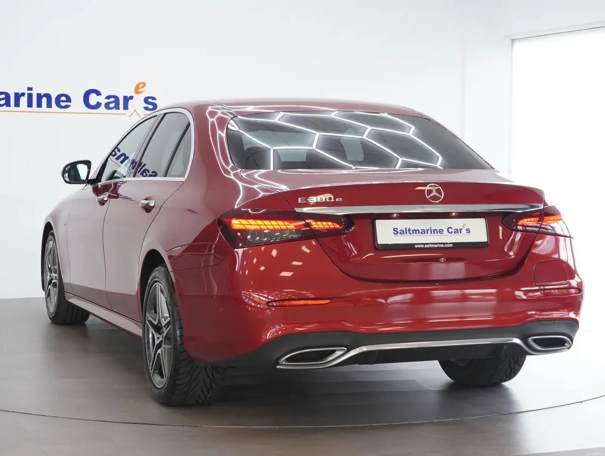 2021 Mercedes-Benz E 300 PHEV - Export & Save €€€ - Image 6