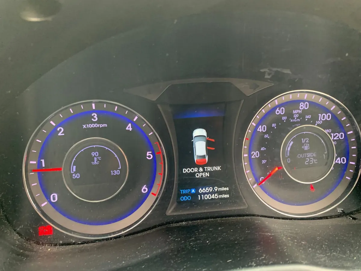 Hyundai i40 2012 - Image 2