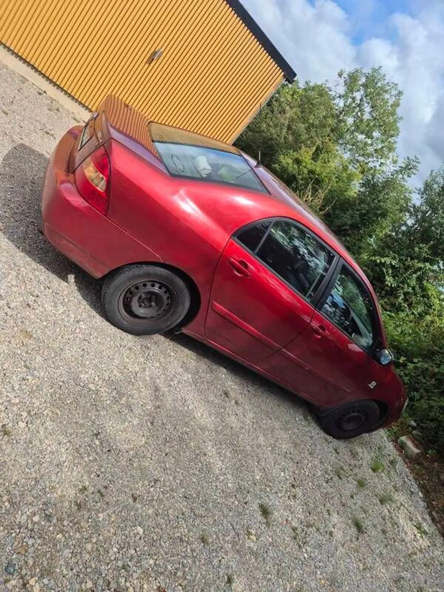 2003 Toyota Corolla - Image 3