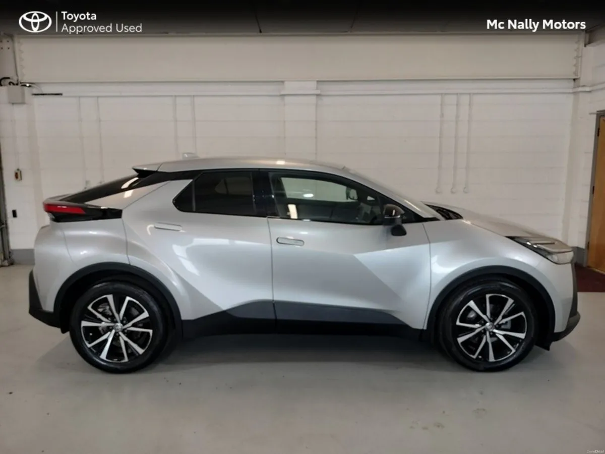 Toyota C-HR HYBRID SPORT LOW KMS FREE SERVICE - Image 3