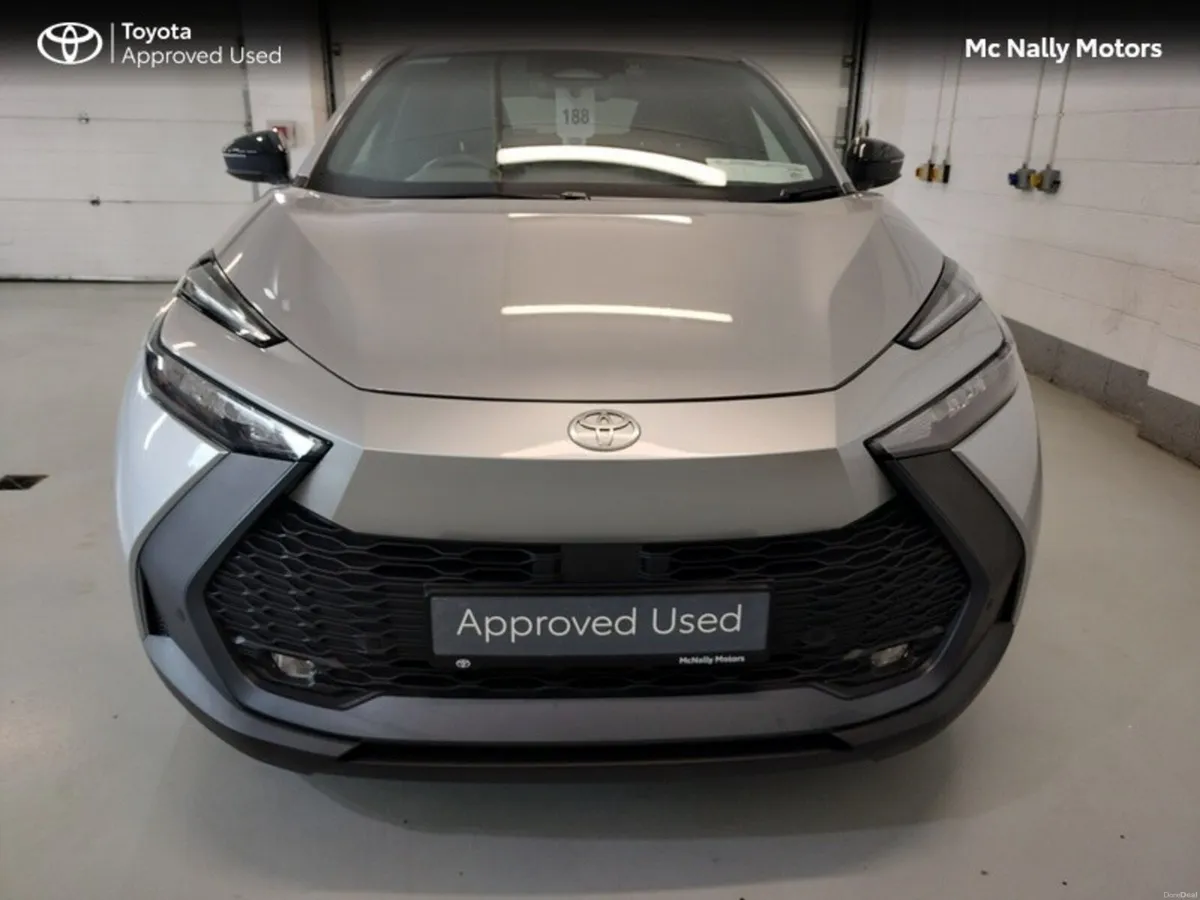 Toyota C-HR HYBRID SPORT LOW KMS FREE SERVICE - Image 5
