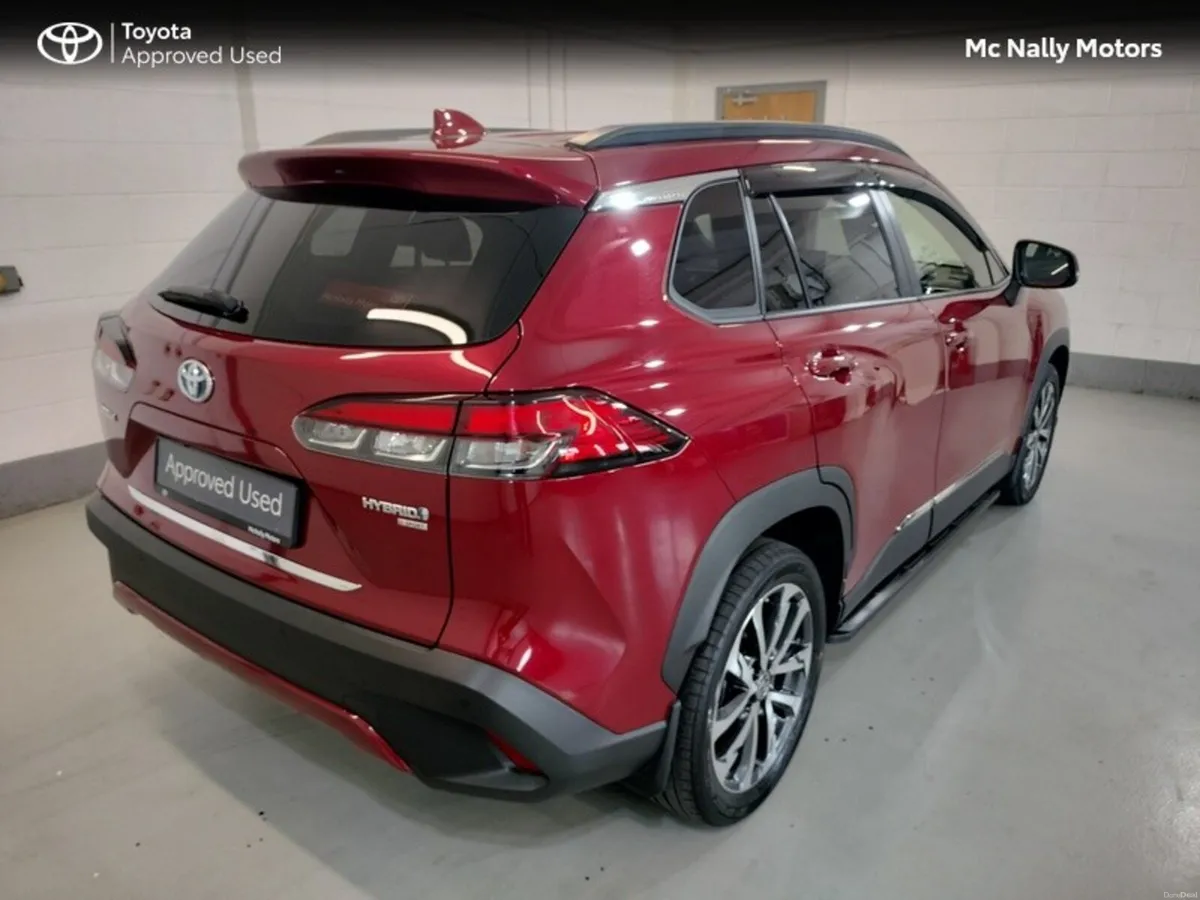 Toyota Corolla Cross 232 SPORT STYLE PACK & SIDE S - Image 2