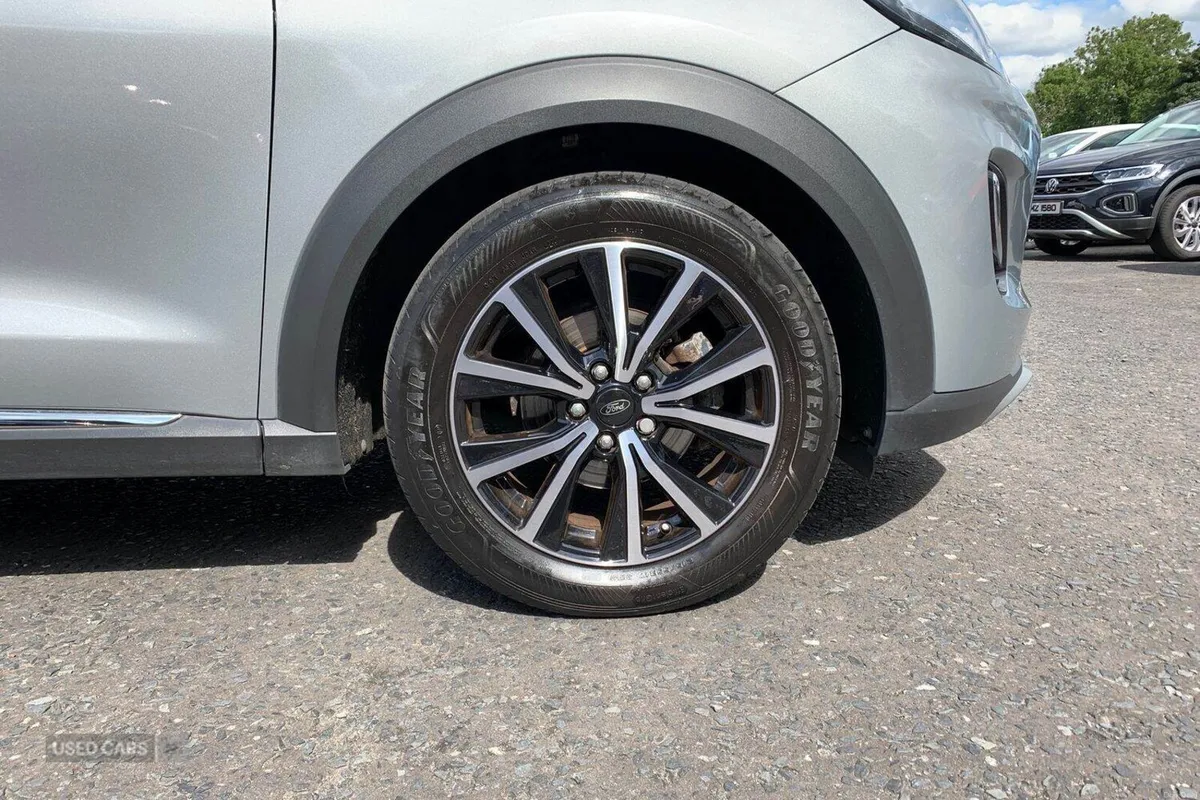 Ford Puma 1.0T 155PSTitanium in Solar Silver with - Image 6