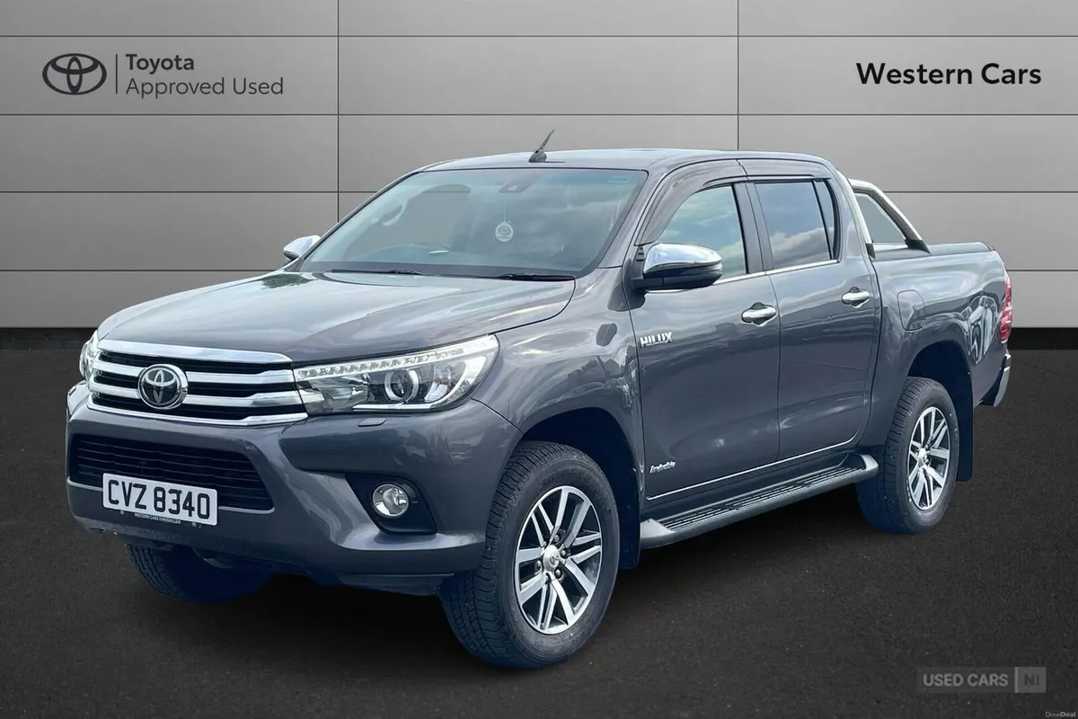 Toyota Hilux 2.4 D-4D Invincible 4WD Euro 6 (s/s) - Image 5