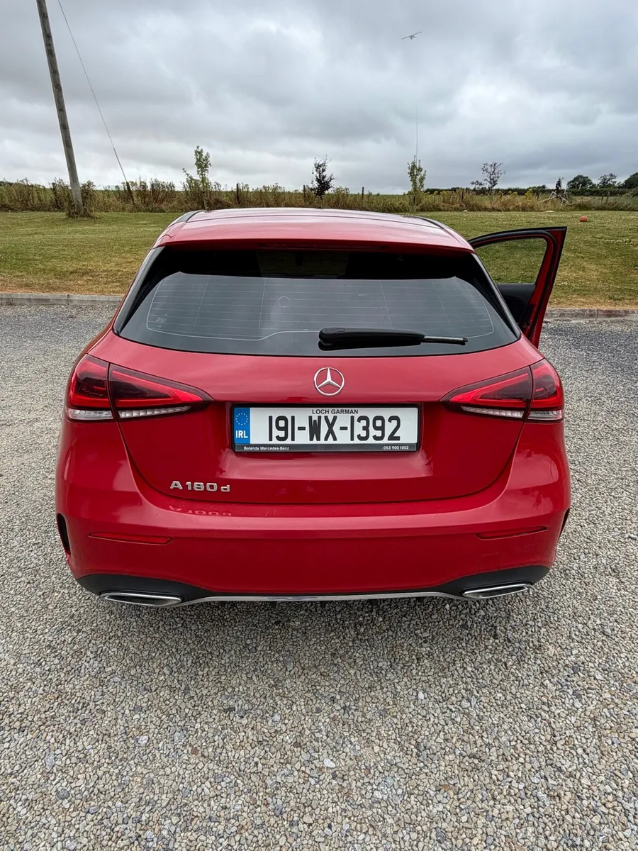 Mercedes Benz - Image 3