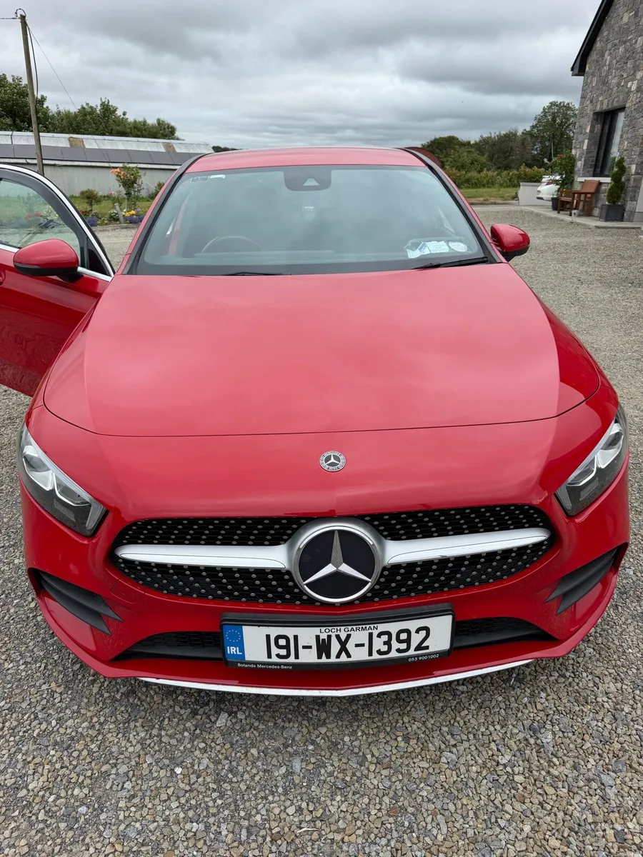 Mercedes Benz - Image 1