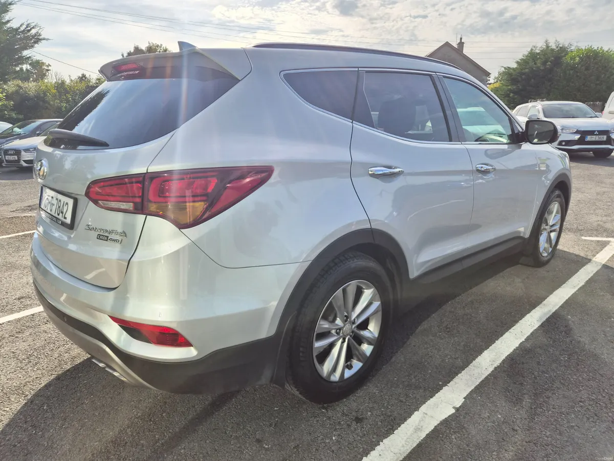 Hyundai Santa Fe 2017 2.2L Diesel Manual - Image 3