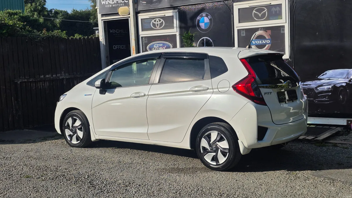 Honda Fit 1.5 5DR Auto 2015 - Image 6