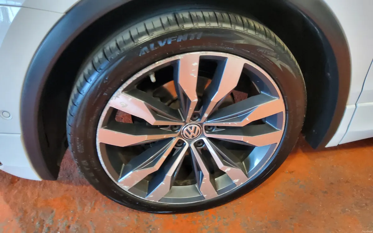 Volkswagen Tiguan 2018 - Image 4