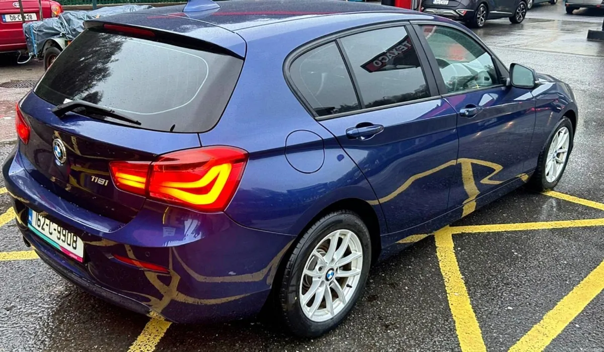 IMMACULATE BMW 118i LOW MILEAGE FULL HISTORY - Image 5