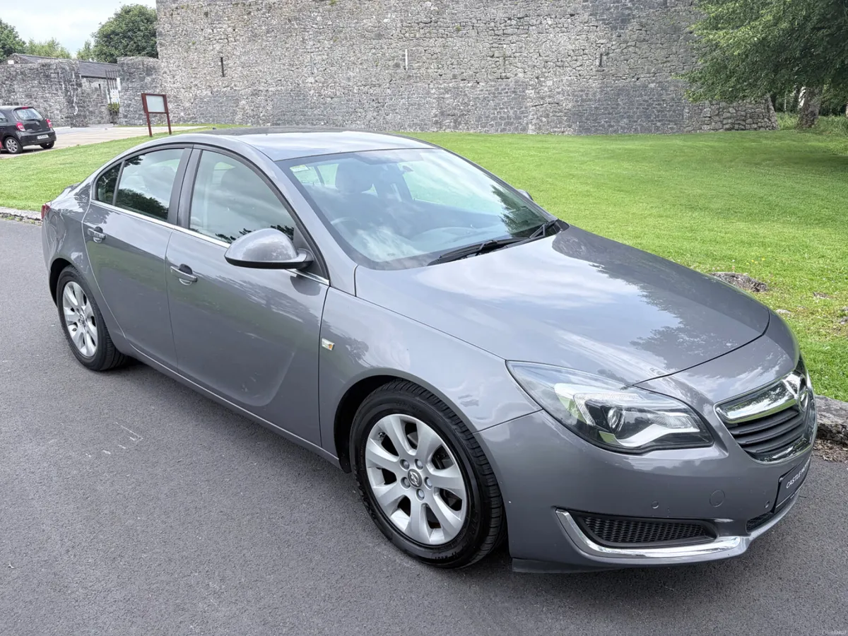 Opel Insignia 2017 Low Mileage - Image 1