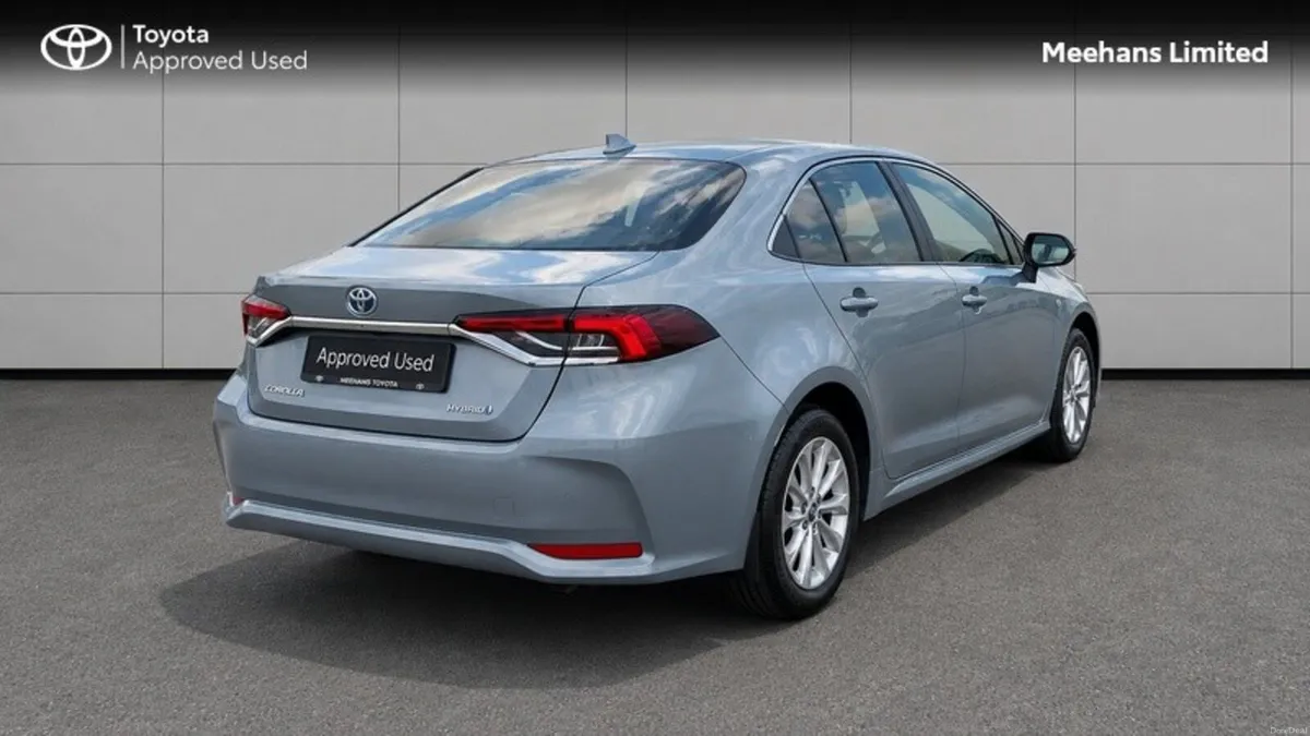 Toyota Corolla COROLLA LUNA SALOON - Image 2
