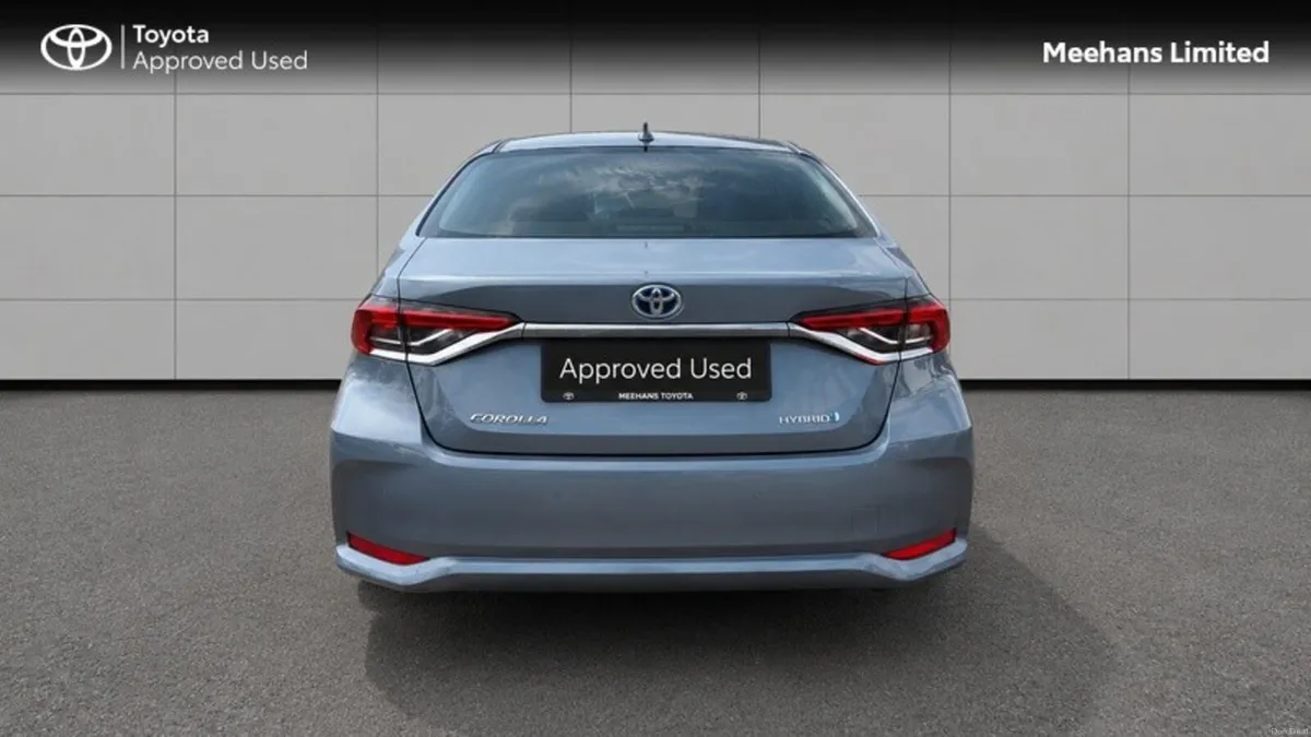 Toyota Corolla COROLLA LUNA SALOON - Image 4