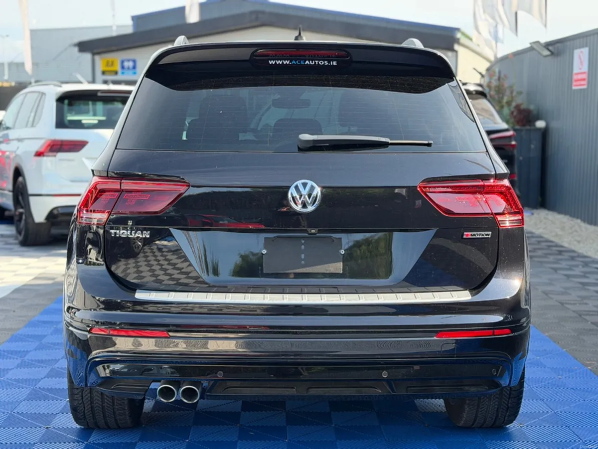Volkswagen Tiguan R-LINE 4WD BLACK EDT - 2.0L DIES - Image 6