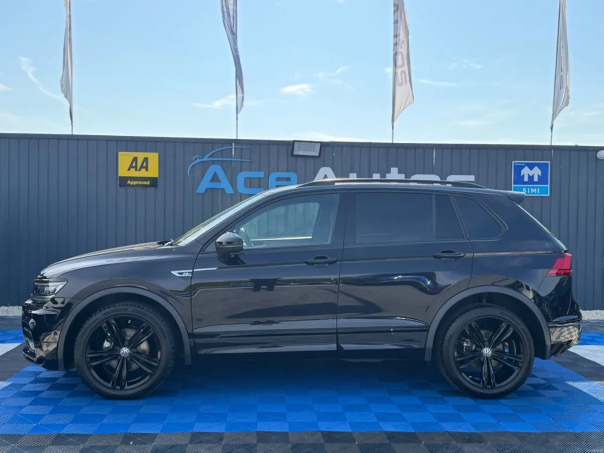Volkswagen Tiguan R-LINE 4WD BLACK EDT - 2.0L DIES - Image 4