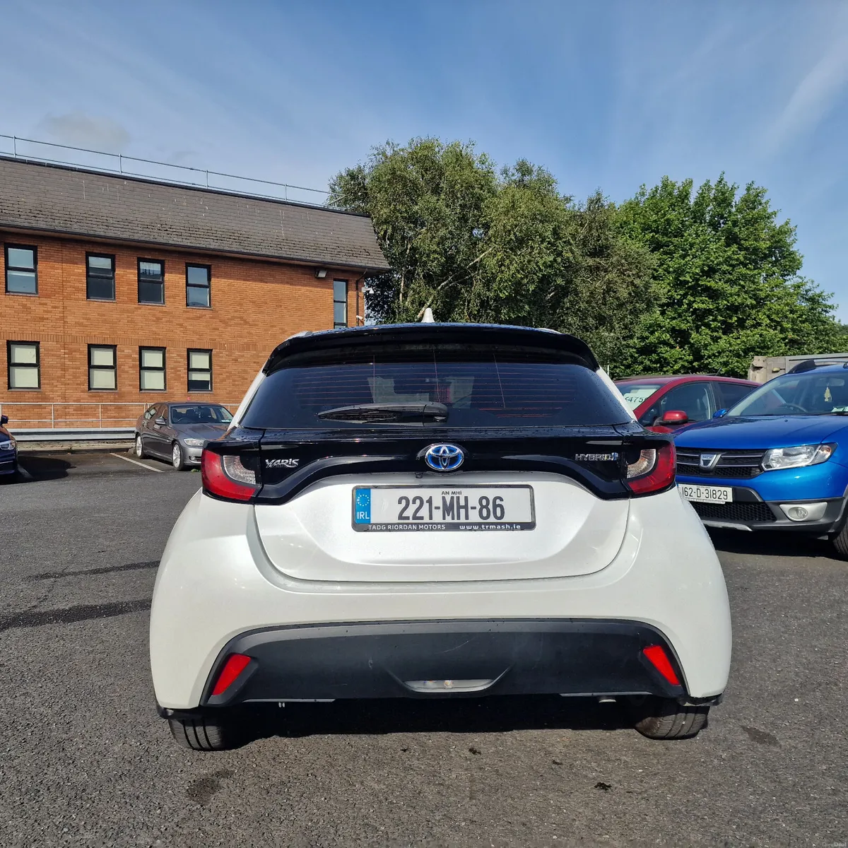 Toyota Yaris 2022 Petrol Hybrid - Image 4